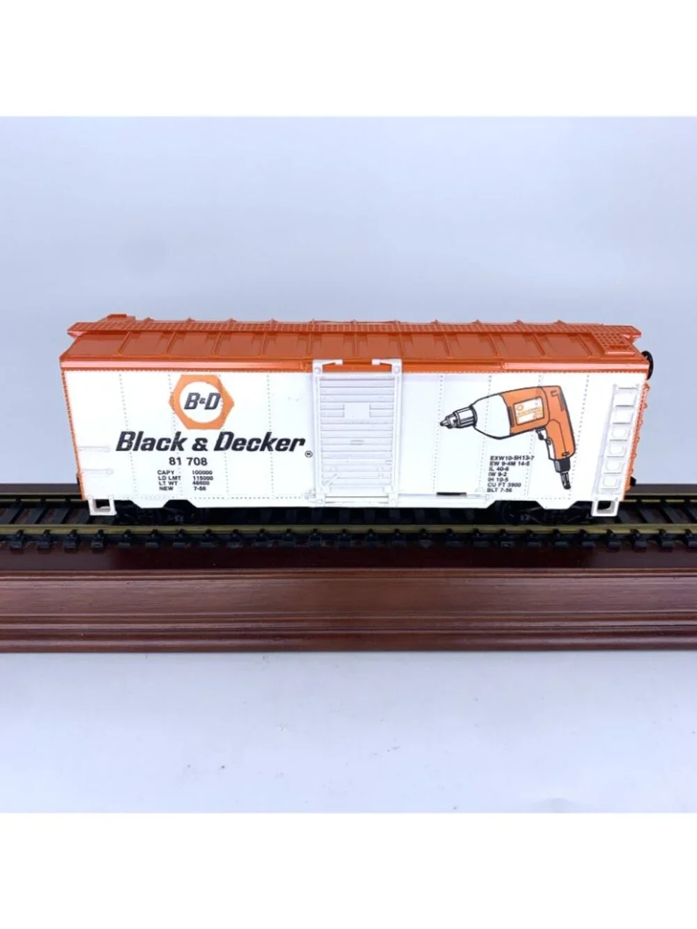 Vintage Life-Like 8484 HO Black & Decker 81708 40' Advertising Boxcar w/ Box